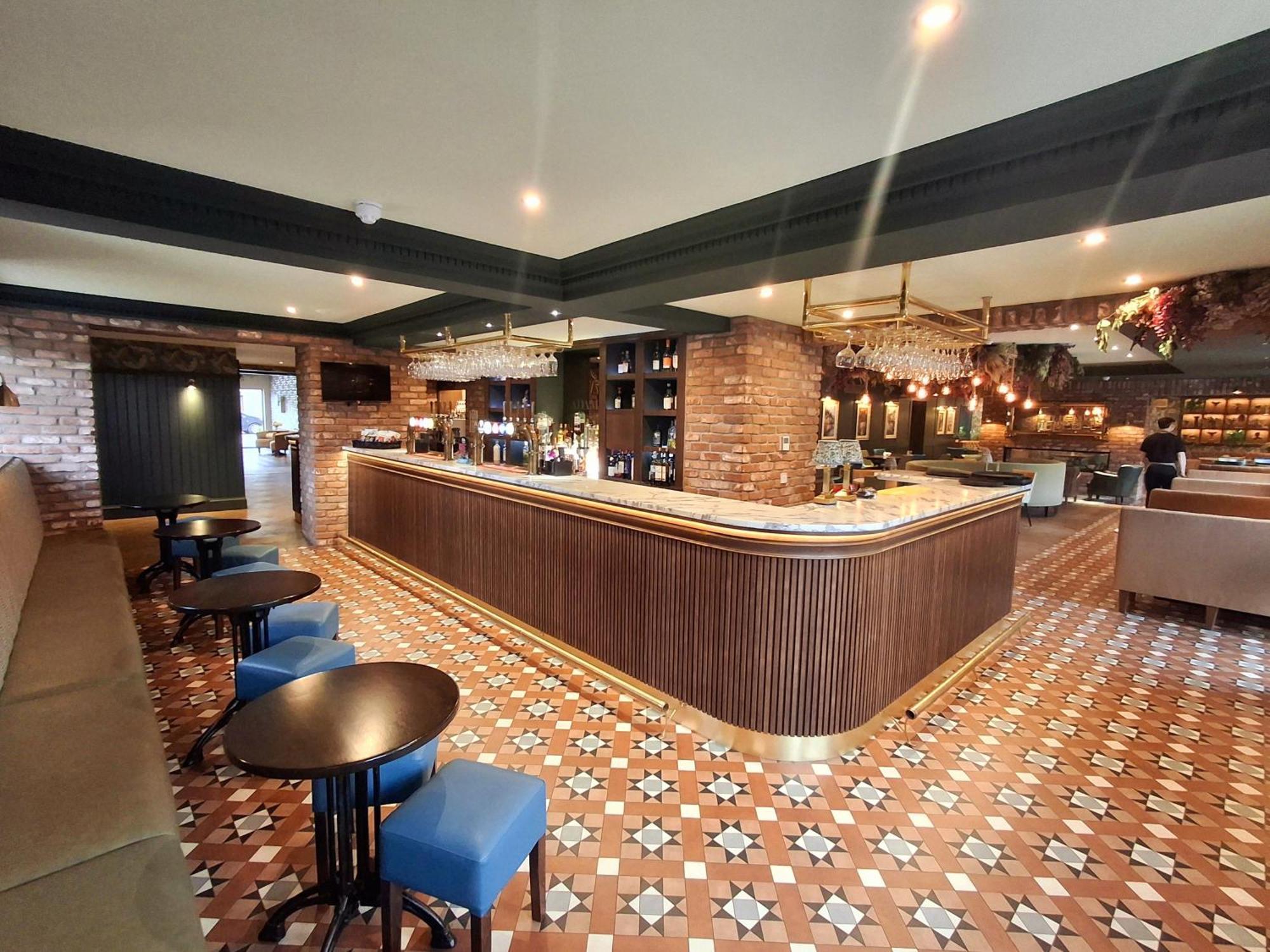 Adamson Hotel Dunfermline Extérieur photo