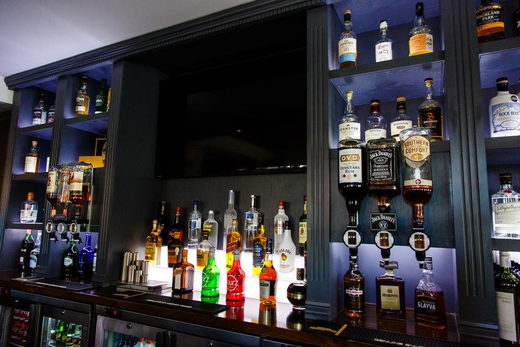 Adamson Hotel Dunfermline Extérieur photo