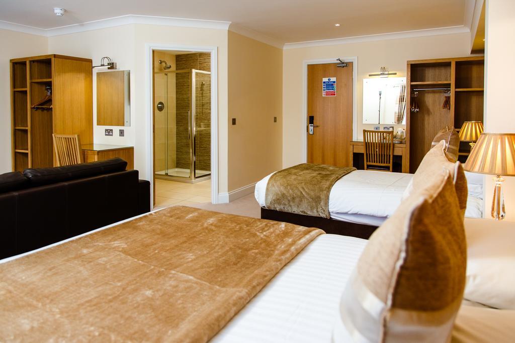 Adamson Hotel Dunfermline Extérieur photo