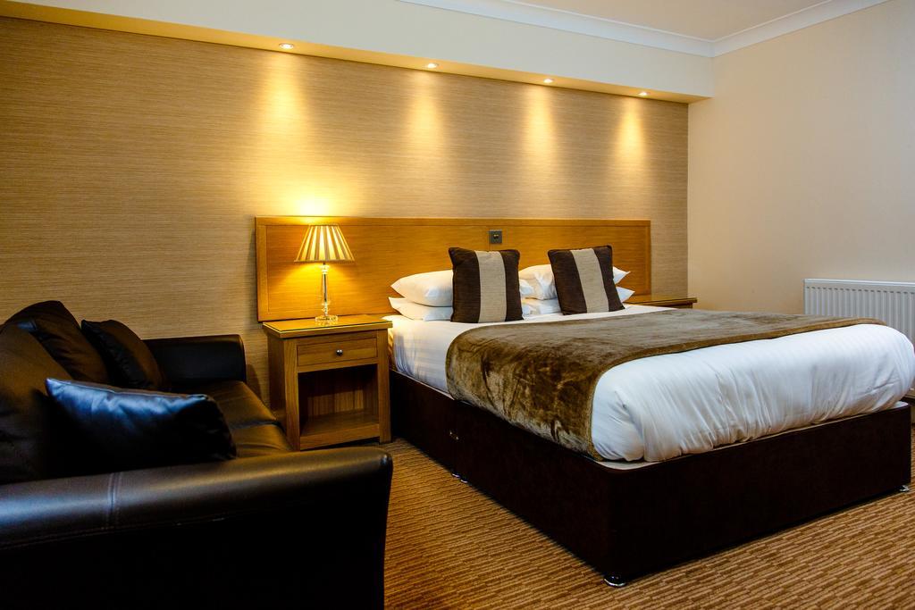 Adamson Hotel Dunfermline Extérieur photo