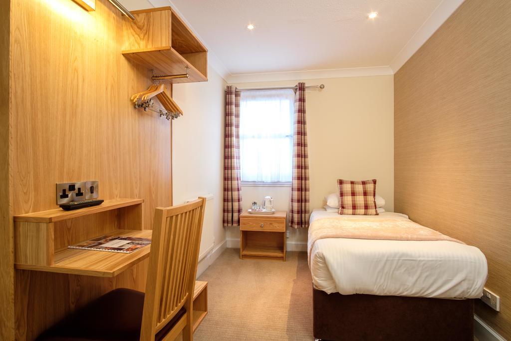 Adamson Hotel Dunfermline Extérieur photo