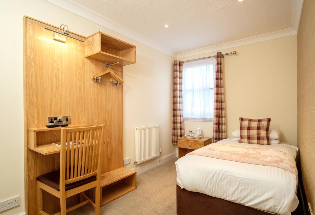 Adamson Hotel Dunfermline Extérieur photo