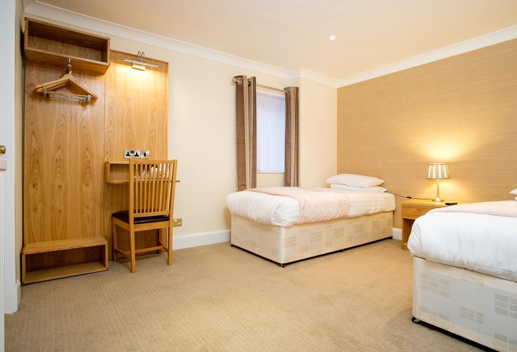 Adamson Hotel Dunfermline Extérieur photo